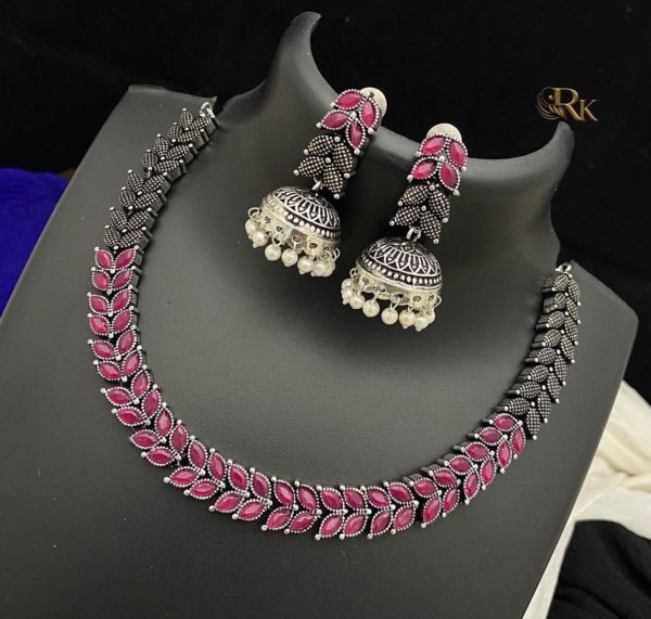 Necklace set